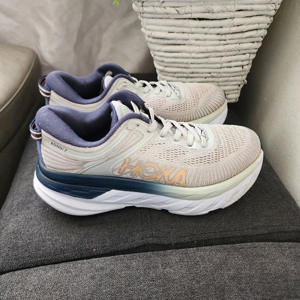 Hoka One on One Womens Bondi  Gray Running Shoes Sneakers Size 6w - Picture 3 of 6